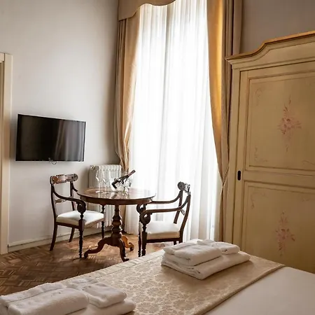 Persone Palace - By Symphonya Luxury Alojamento de Acomodação e Pequeno-almoço